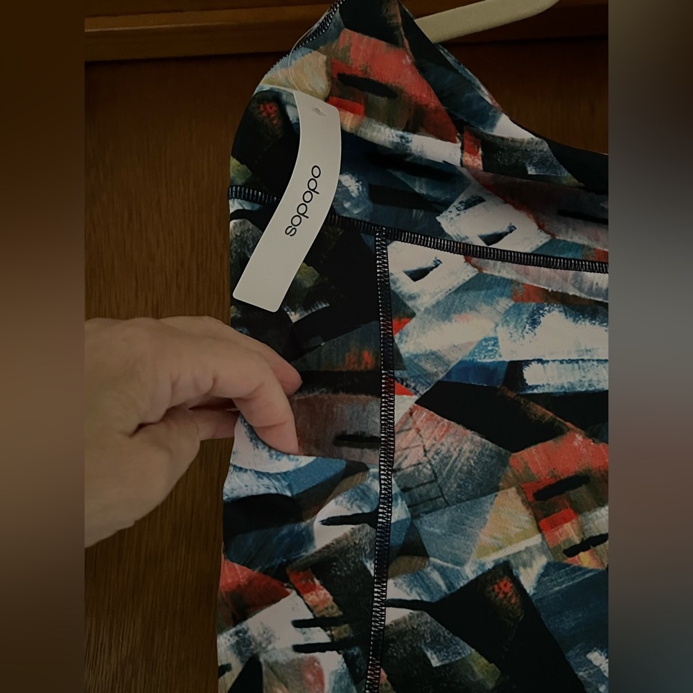 Multicolor Stainglass Abstract Leggings - Picture 9 of 10